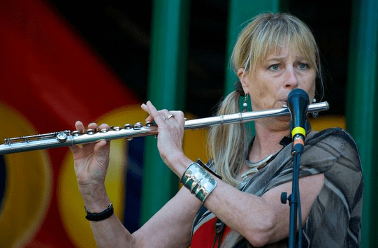 BUNNETT FLAUTIST